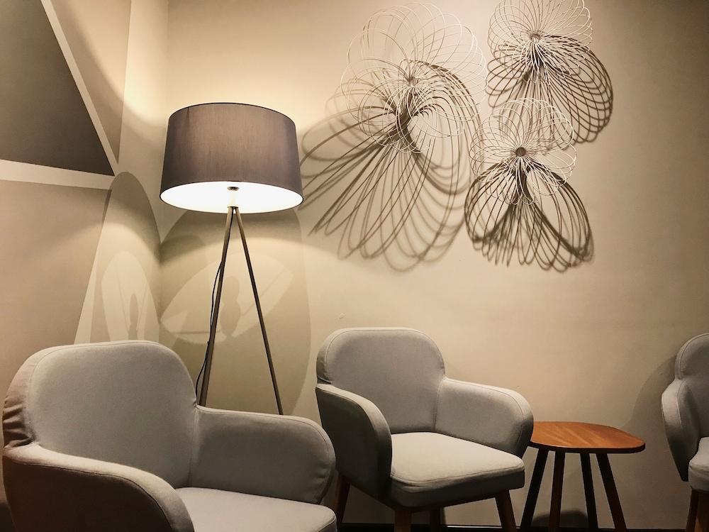Juno Jatinegara Jakarta Exterior photo